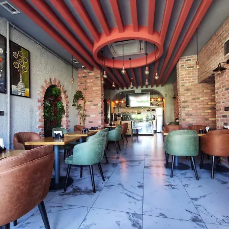 The Golden Pera's & Provincia di Istanbul