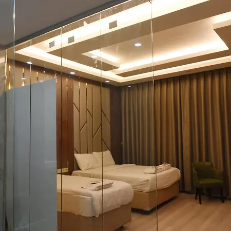 The Golden Pera's & Hotel