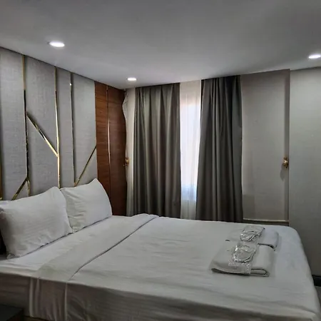 The Golden Pera's & 3* Istanbul