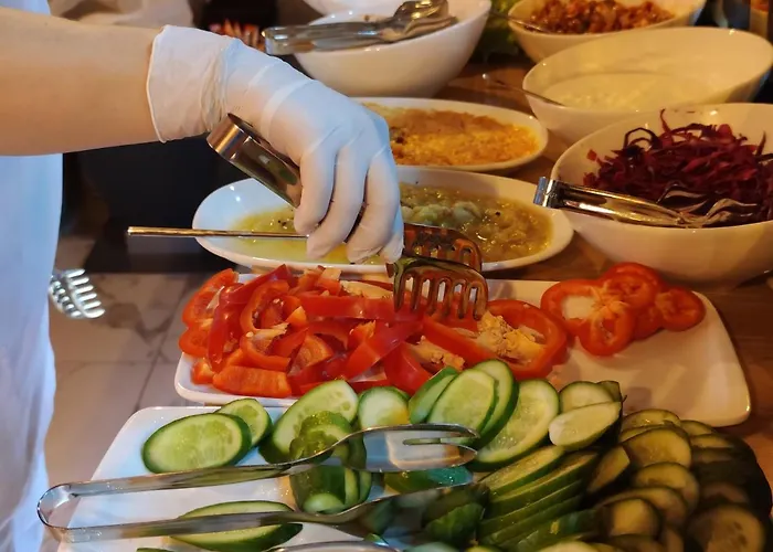 The Golden Pera's & Hotel