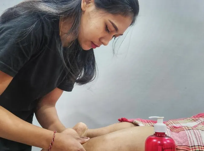 Hotel The Golden Pera's &