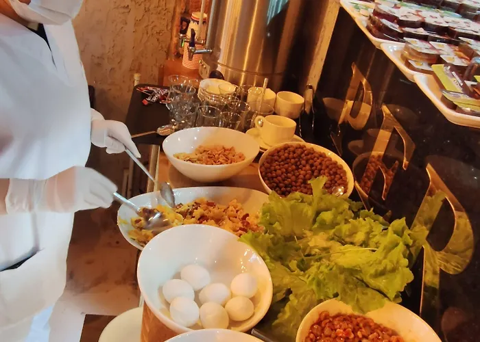 The Golden Pera's & Hotel