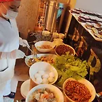 The Golden Pera's & Hotel