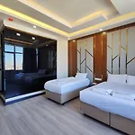 The Golden Pera's & Hotel Istanbul