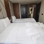 The Golden Pera's & Hotel