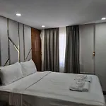 The Golden Pera's & 3* Istambul