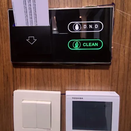 The Golden Pera's & 호텔