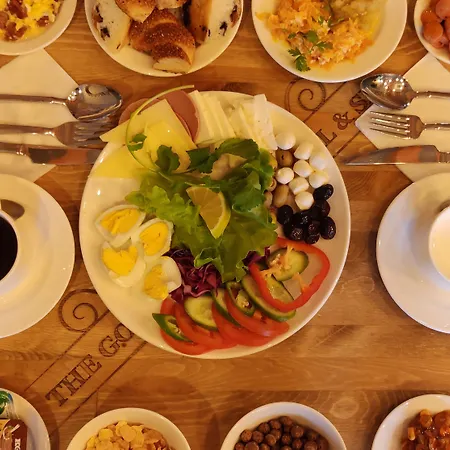 The Golden Pera's & איסטמבול