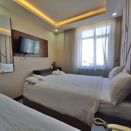 Hotel The Golden Pera's &