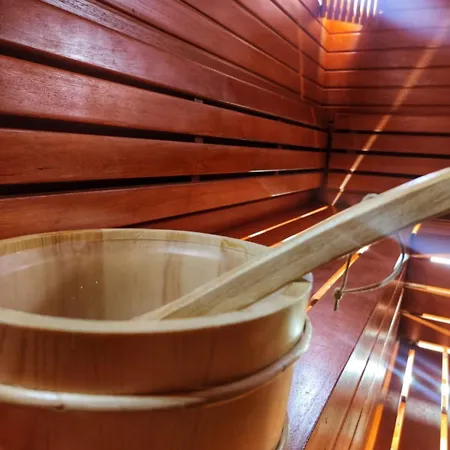 The Golden Pera's & Hotel