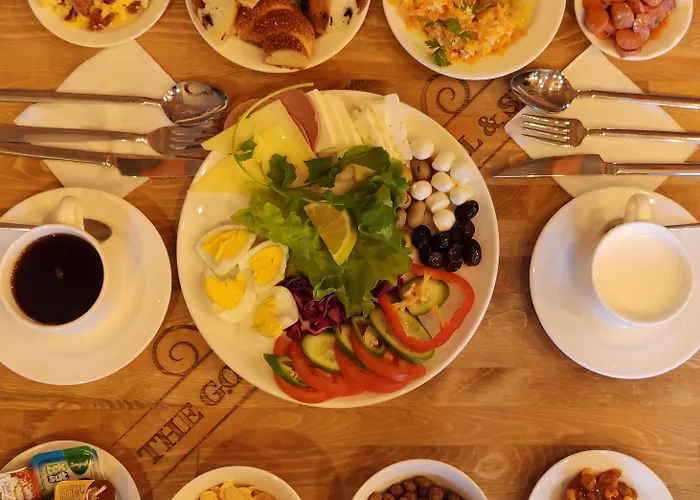 The Golden Pera's & Istanbul