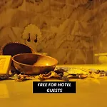 The Golden Pera's & 3* Stambuł