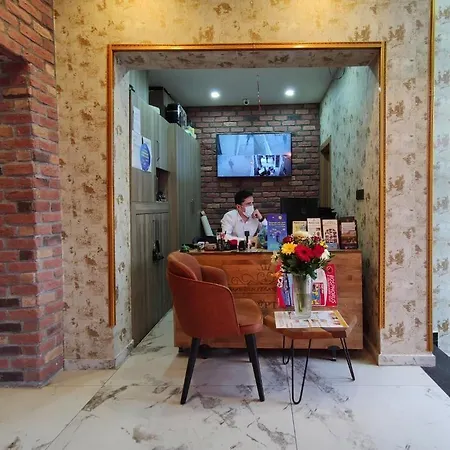 ホテル The Golden Pera's &