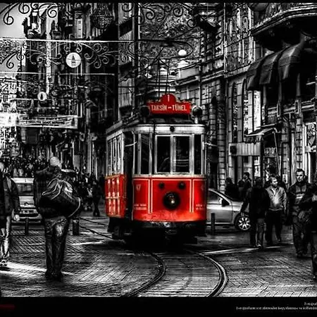 ホテル The Golden Pera's & 3*